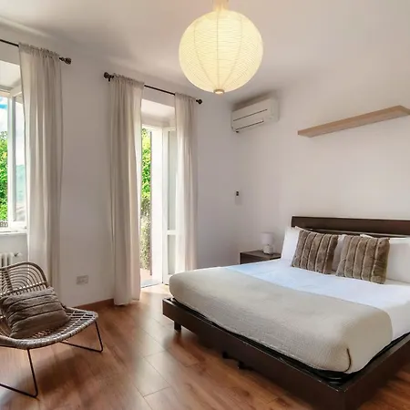 Casa Fortuna - By Myhomeincomo Lejlighed Argegno